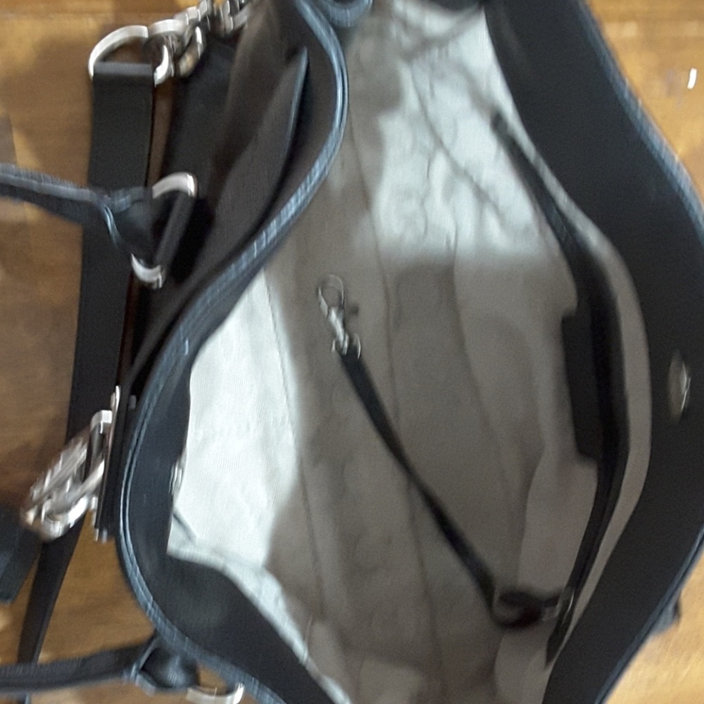 Handbag - Picture 3 of 4